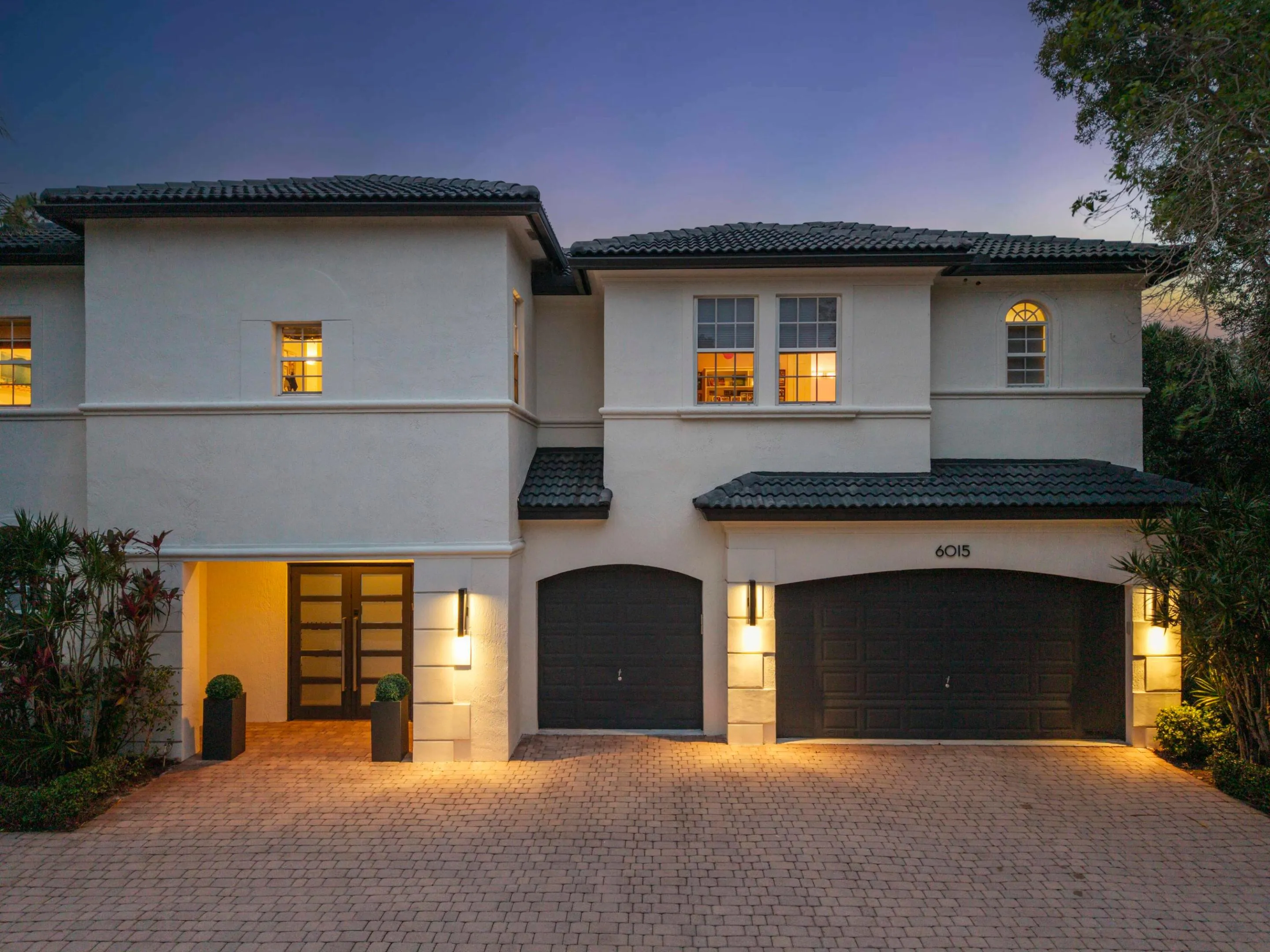 6015 Pinewood Ave twilight_019