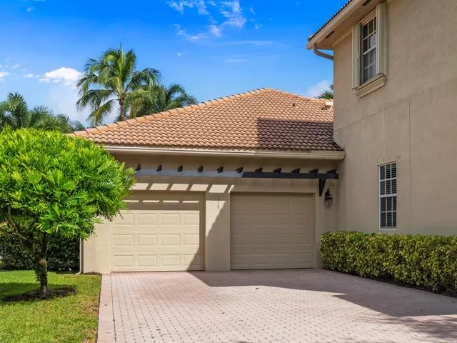 2-Car Garage