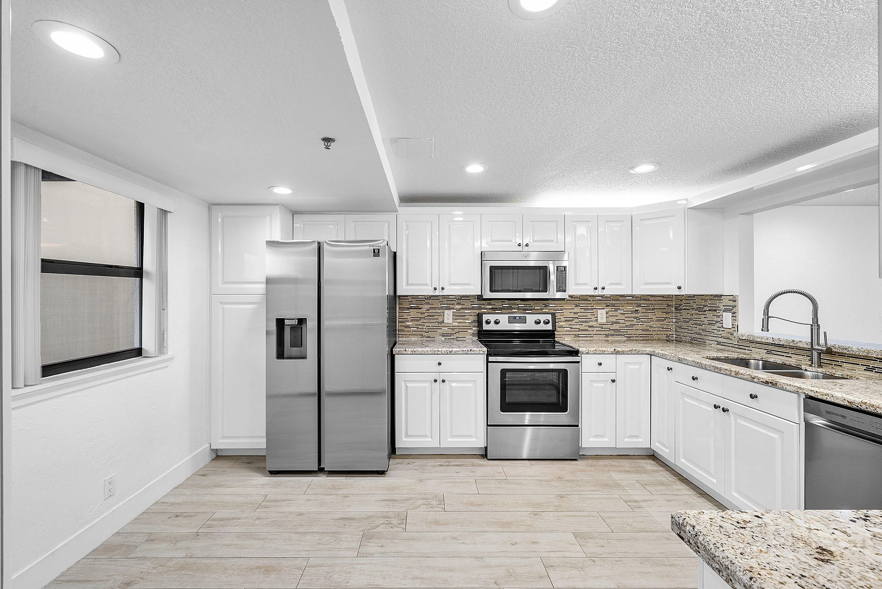 007-1035Southeast6thAvenue-213-DelrayBea