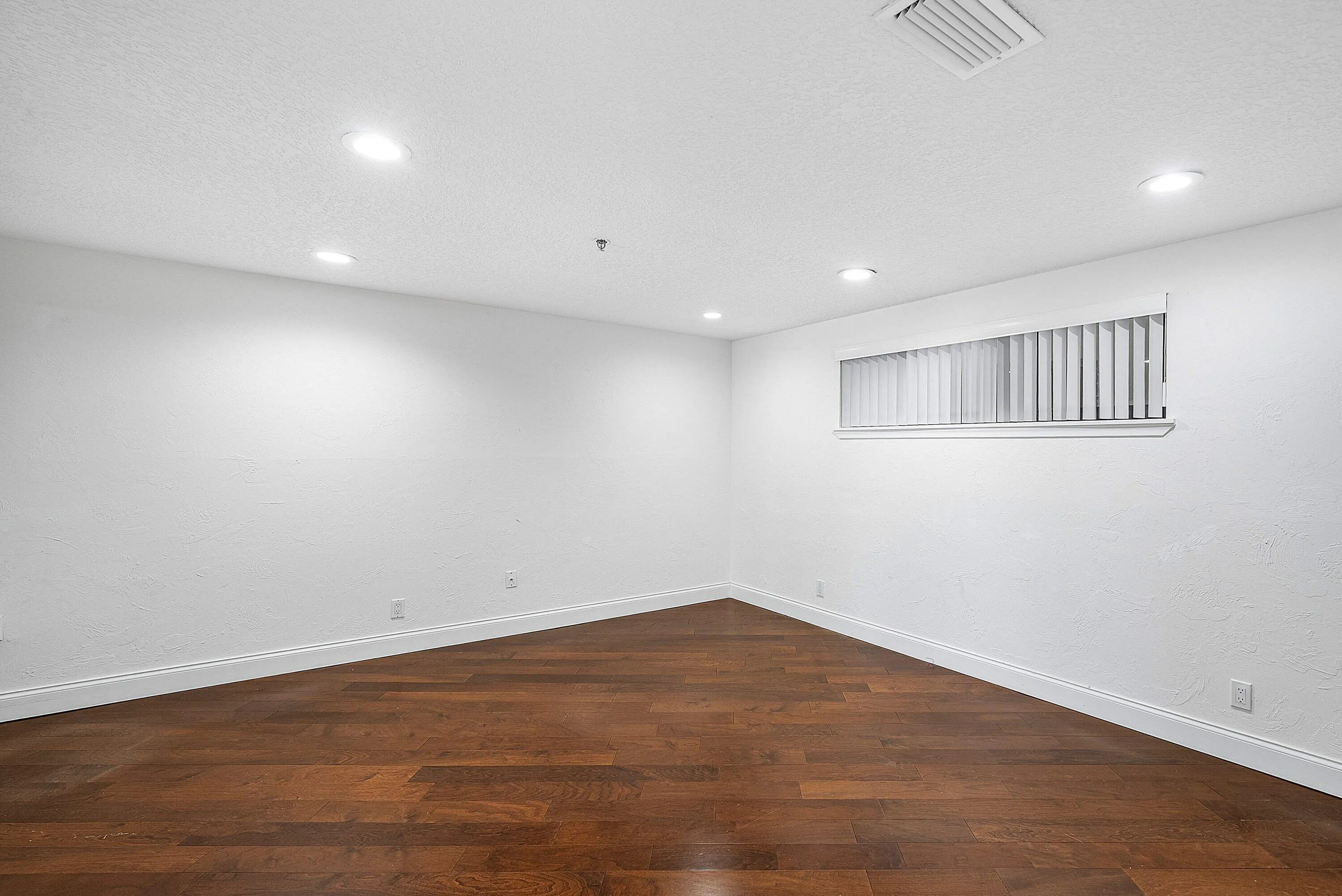 011-1035Southeast6thAvenue-213-DelrayBea