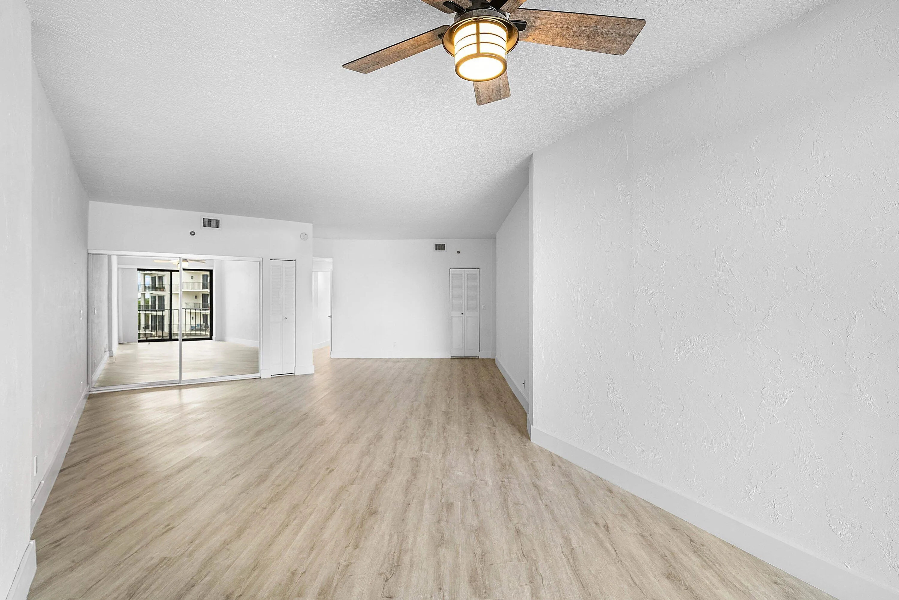 029-1035Southeast6thAvenue-213-DelrayBea