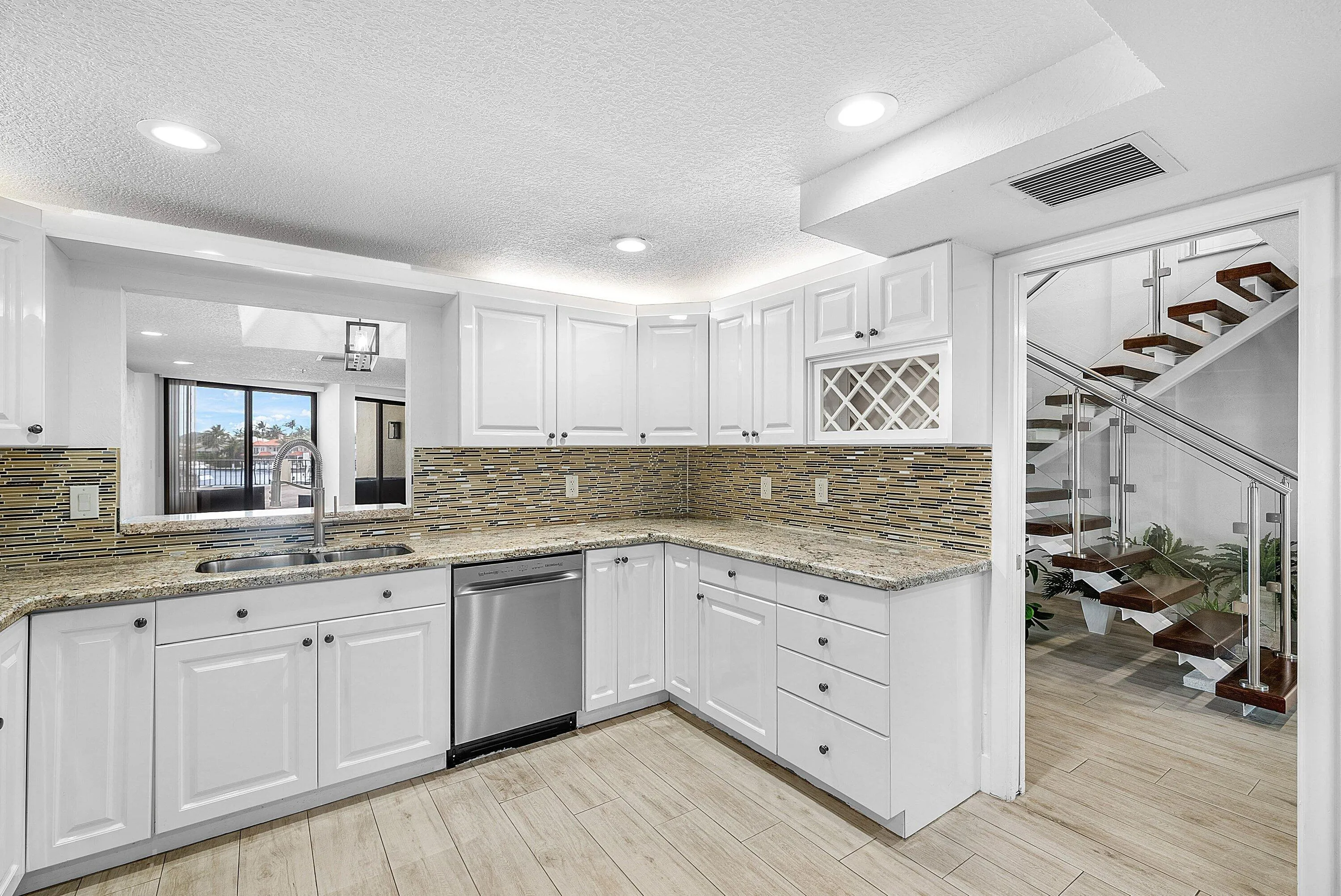 009-1035Southeast6thAvenue-213-DelrayBea