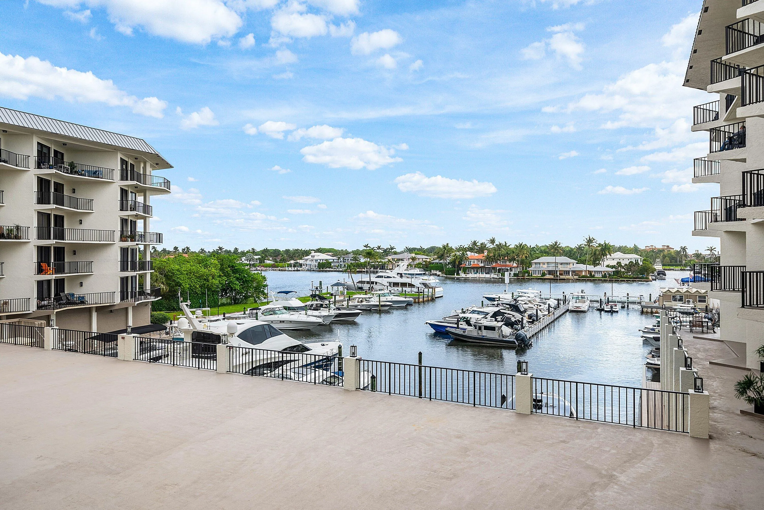 042-1035Southeast6thAvenue-213-DelrayBea