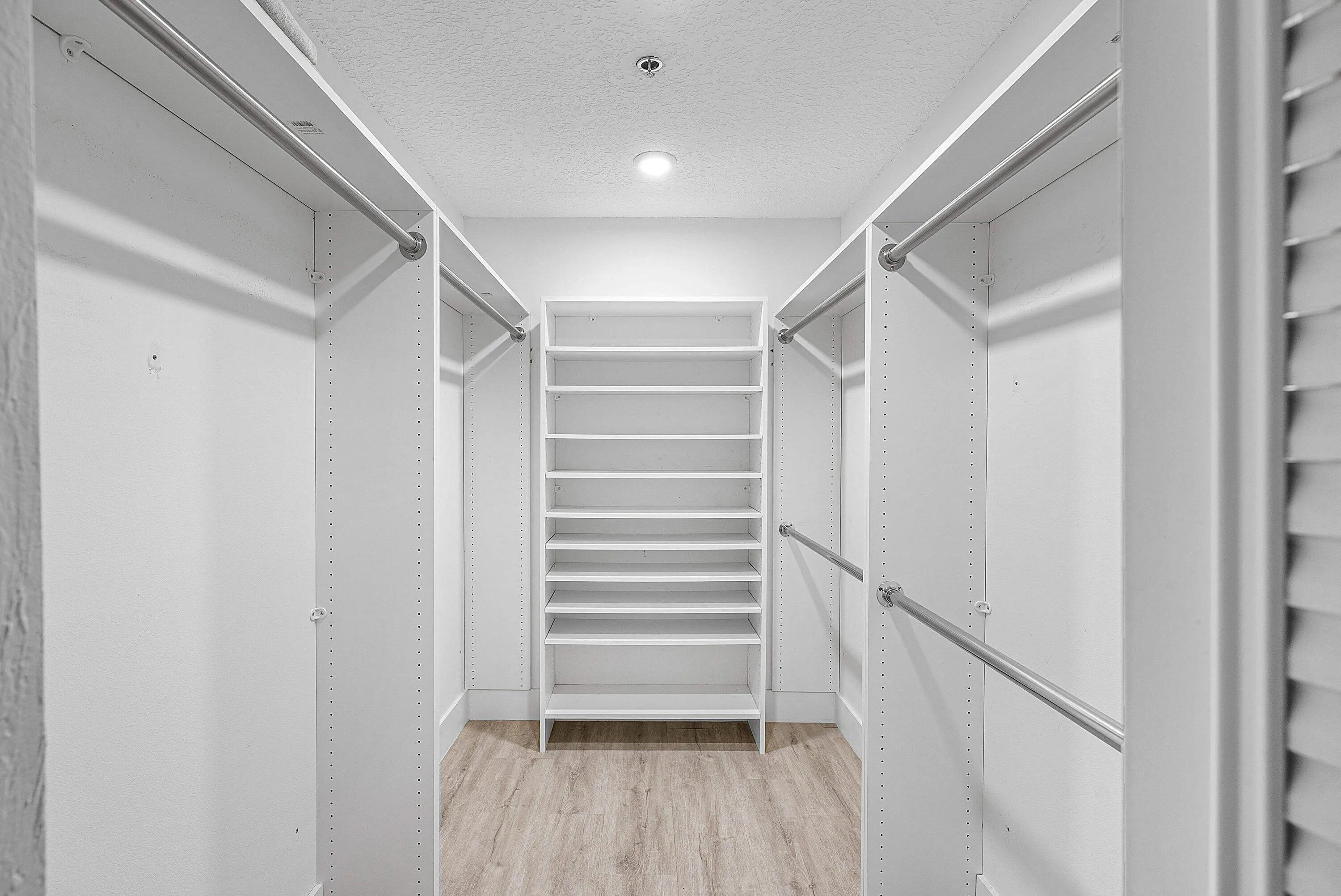 025-1035Southeast6thAvenue-213-DelrayBea