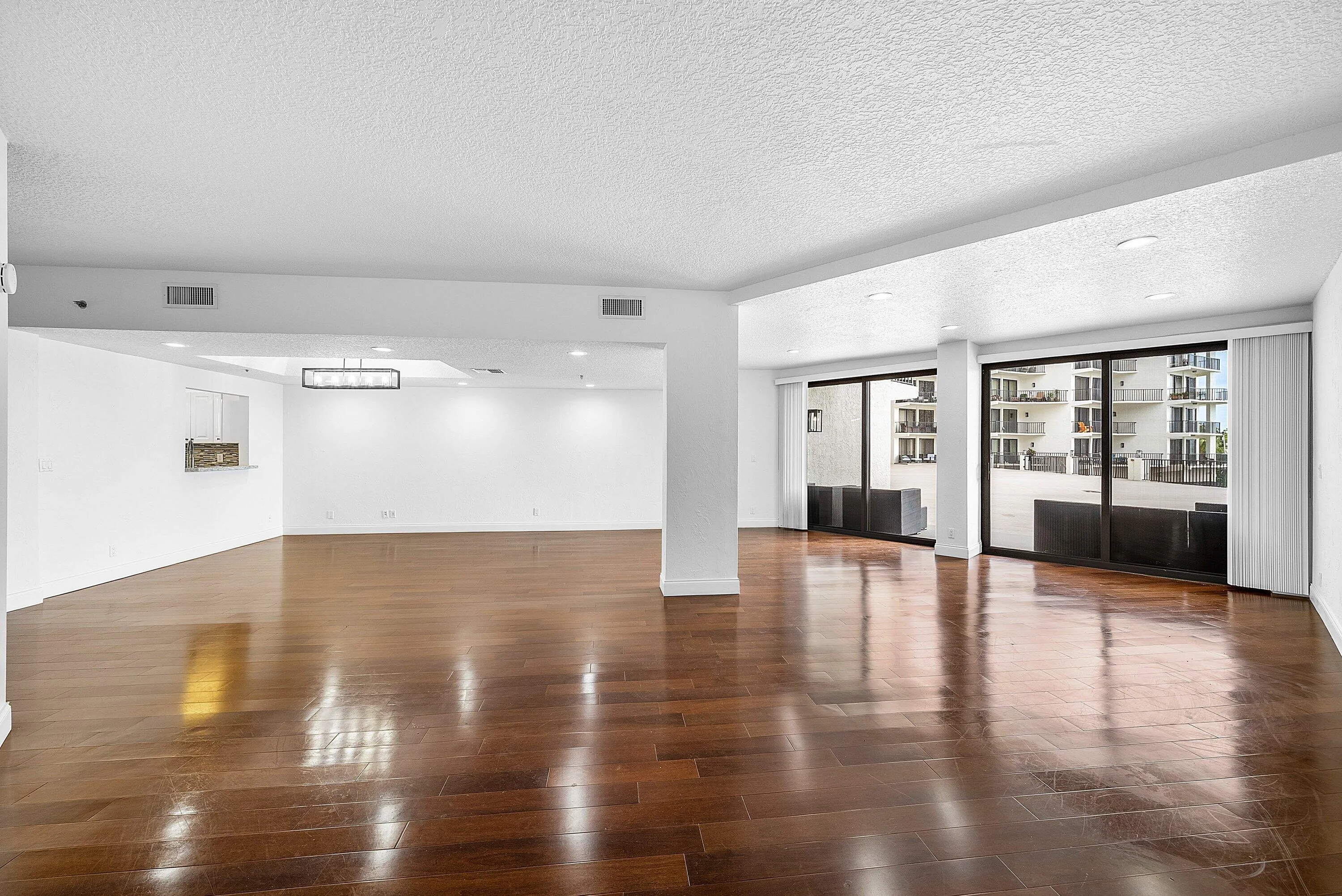 014-1035Southeast6thAvenue-213-DelrayBea