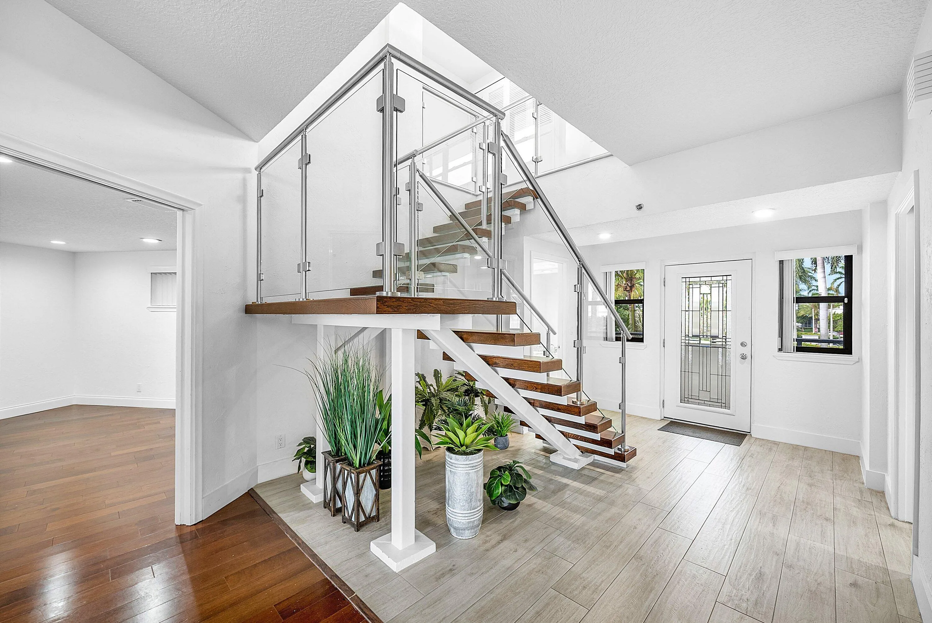 006-1035Southeast6thAvenue-213-DelrayBea