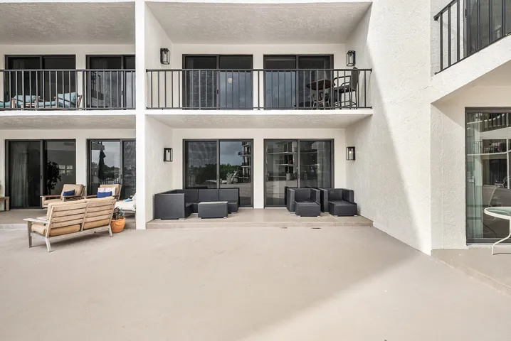 040-1035Southeast6thAvenue-213-DelrayBea