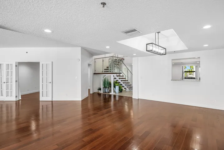 019-1035Southeast6thAvenue-213-DelrayBea