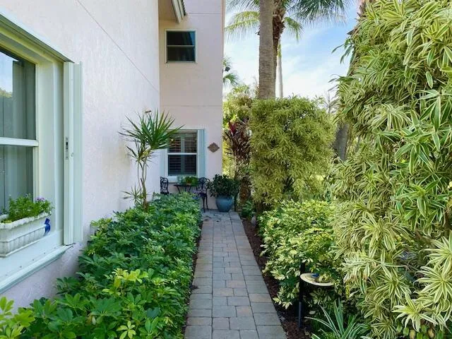 4409 entrance
