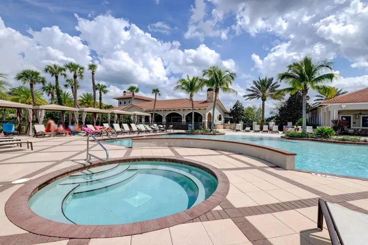 VERANO AMENITIES