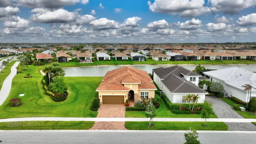9318 SW Miracoli Way, Port St. Lucie