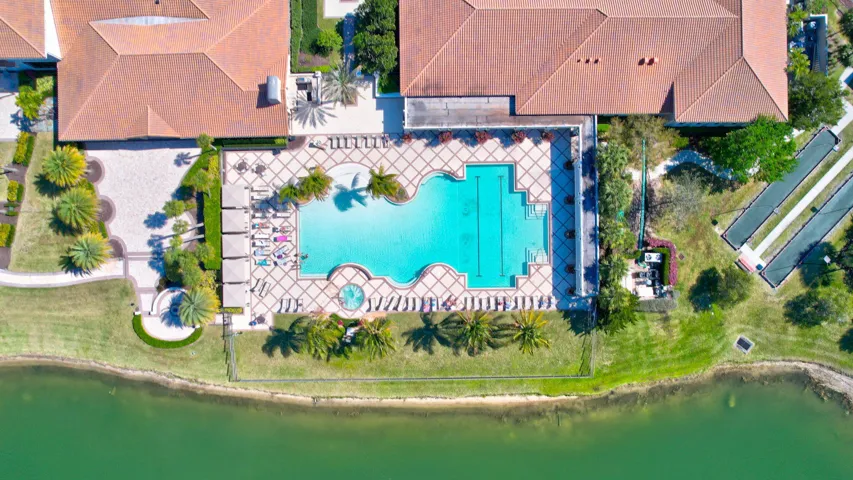 VERANO AMENITIES