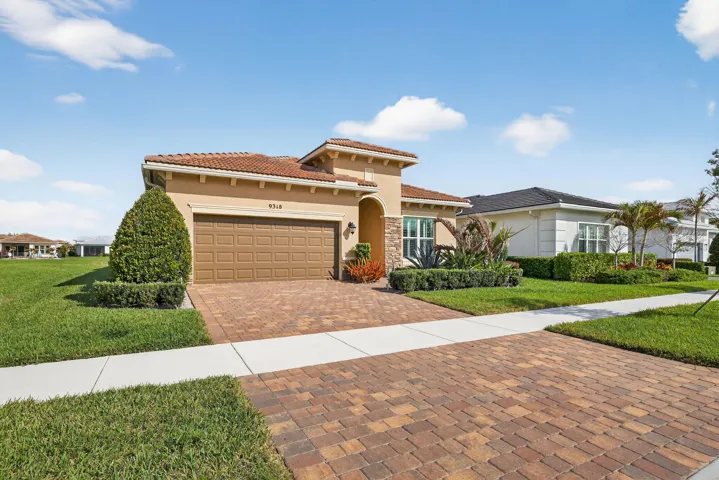 9318 SW Miracoli Way, Port St. Lucie