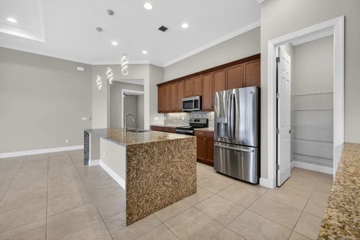 KITCHEN WITH WALK IN PANTRY