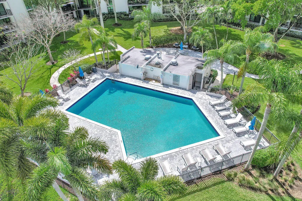 Beautiful Heated Pool