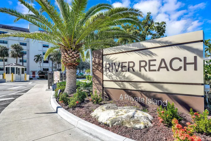 River Reach Entry Sign