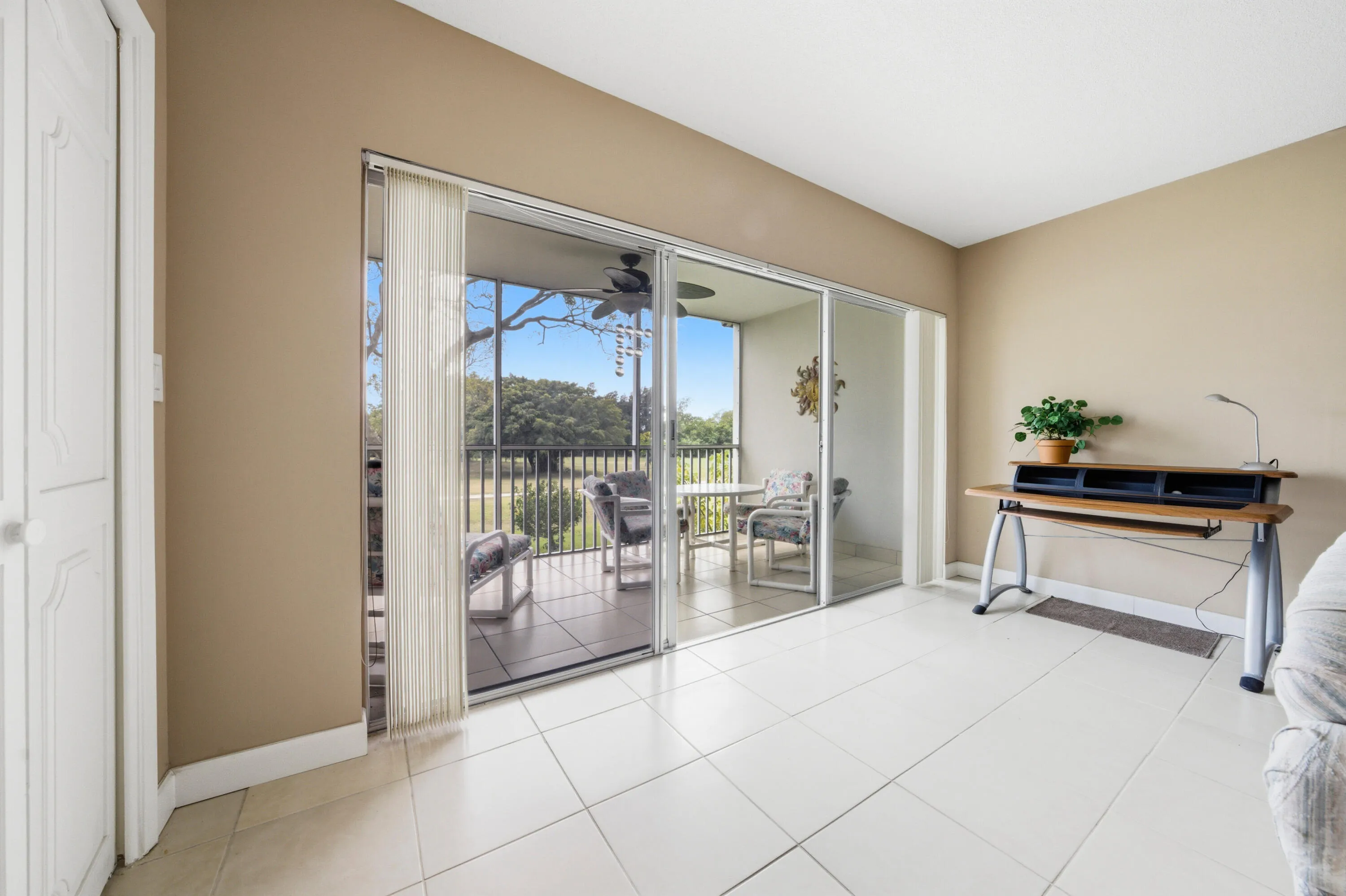 3100 N Palm Aire Dr Pompano Beach, Fl