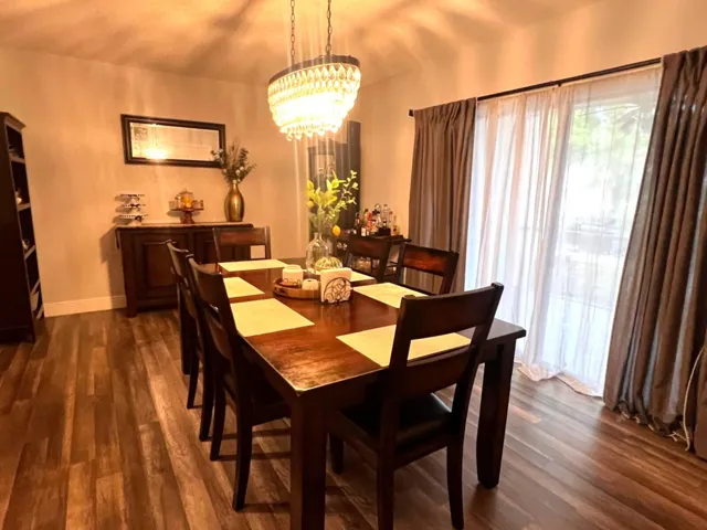 13. Dining Room 2