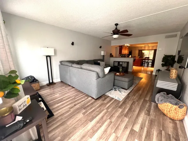 02. Interior