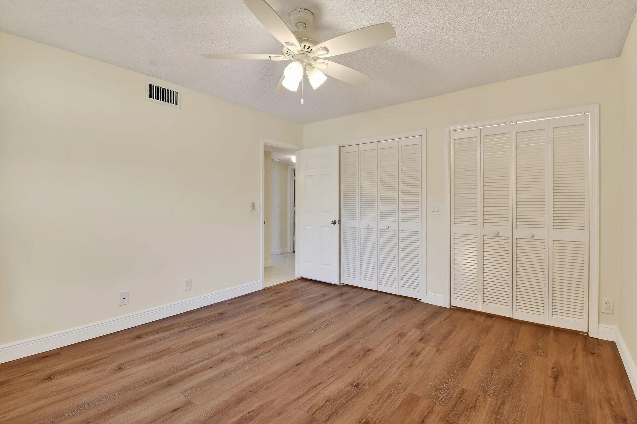 Bedroom 2 - Double Closets