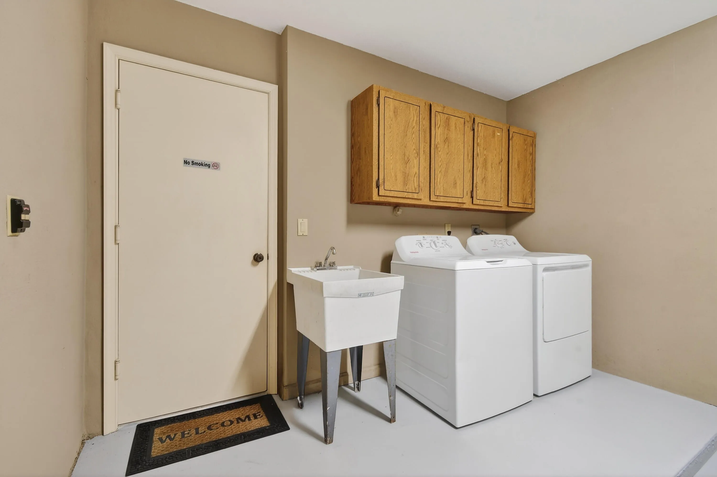 Washer/Dryer/Storage