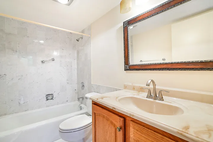 2121 N Ocean Blvd 302 W-22