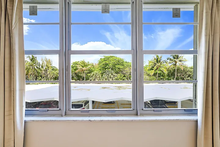 2121 N Ocean Blvd 302 W-24