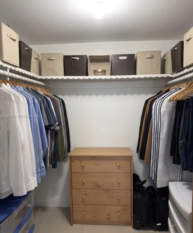 walk in closet