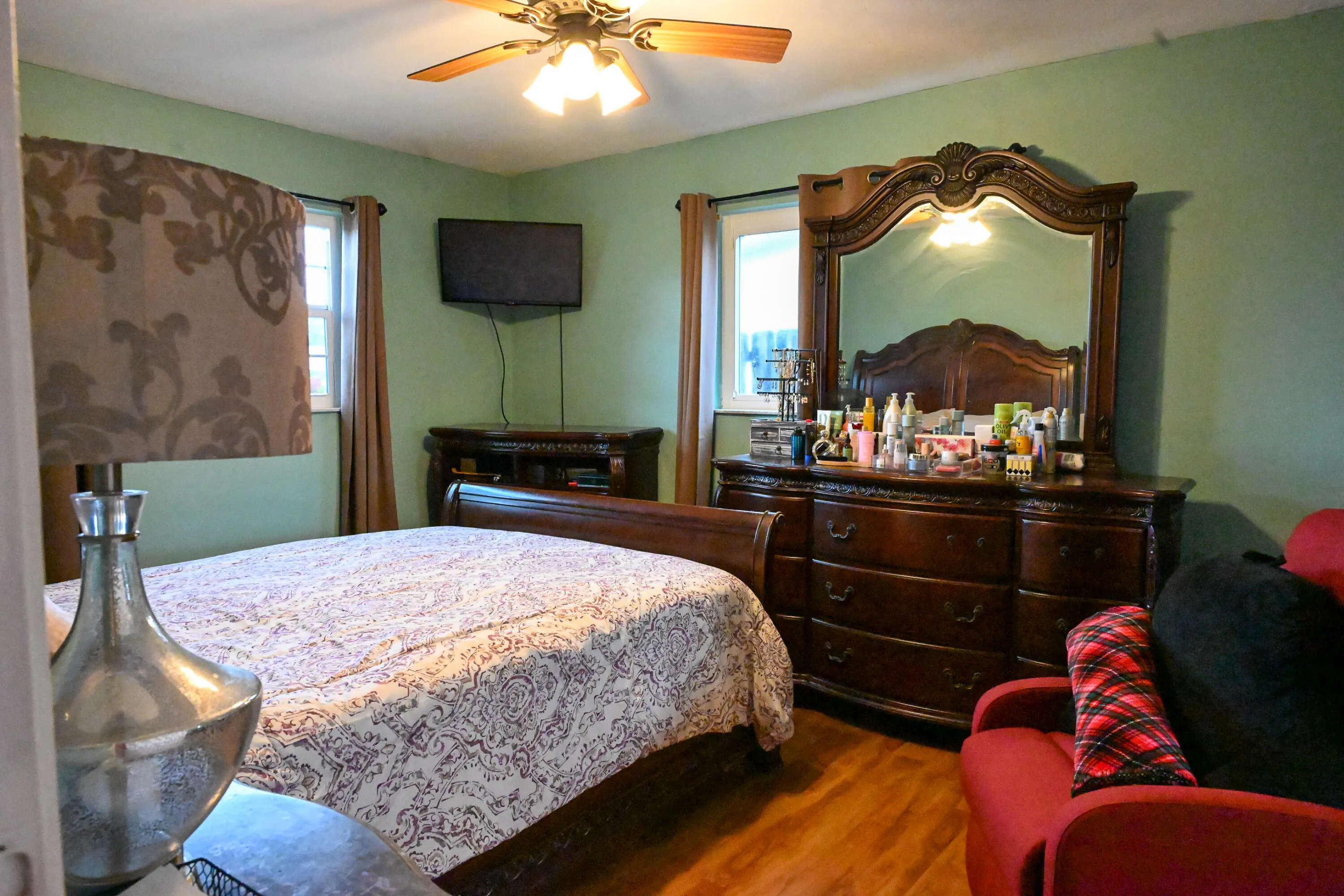 Master Bedroom Alt View 3