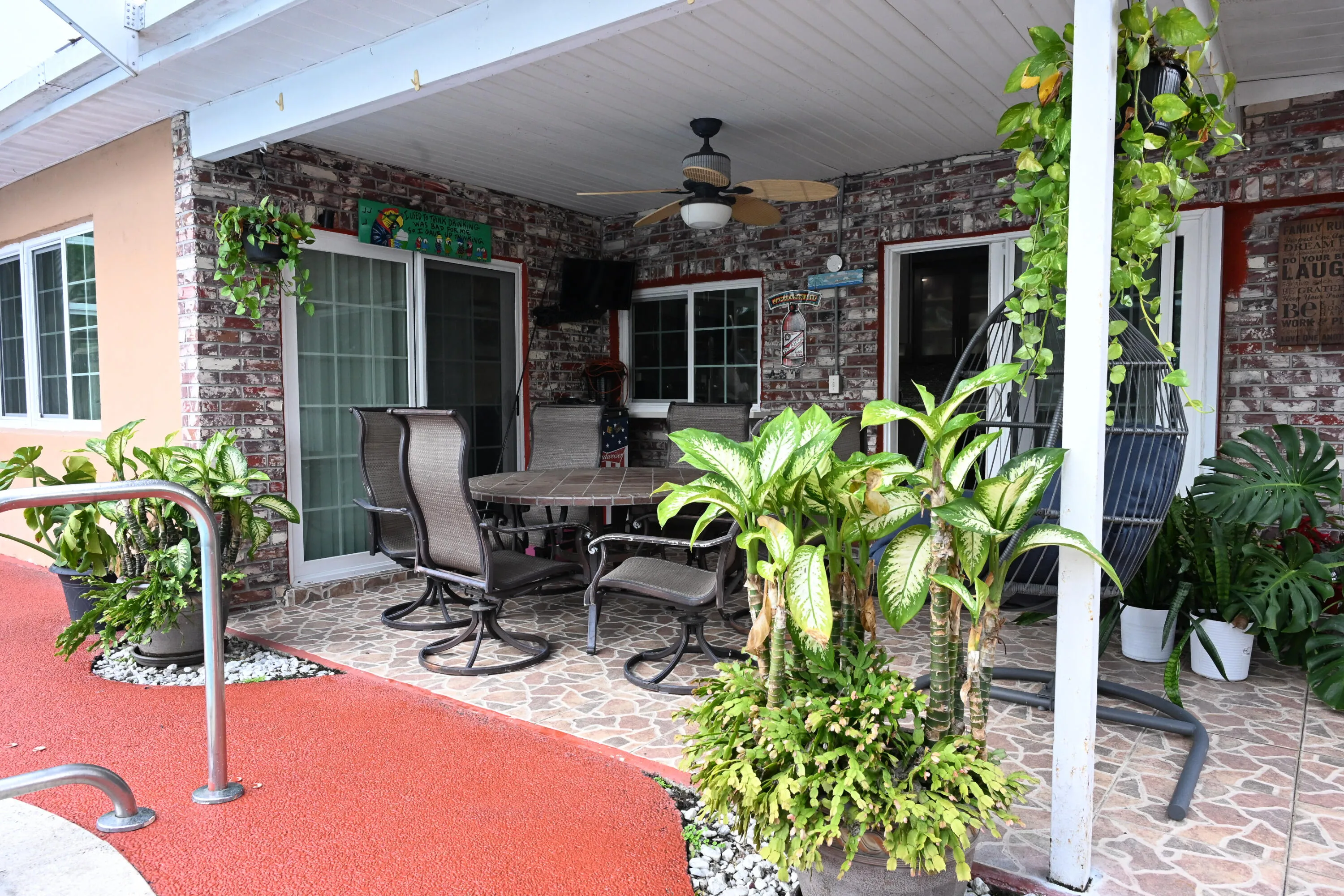 Back Patio 2_Sitting Area