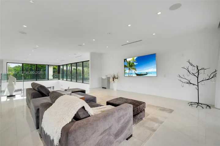 2nd floor family/entertainment area