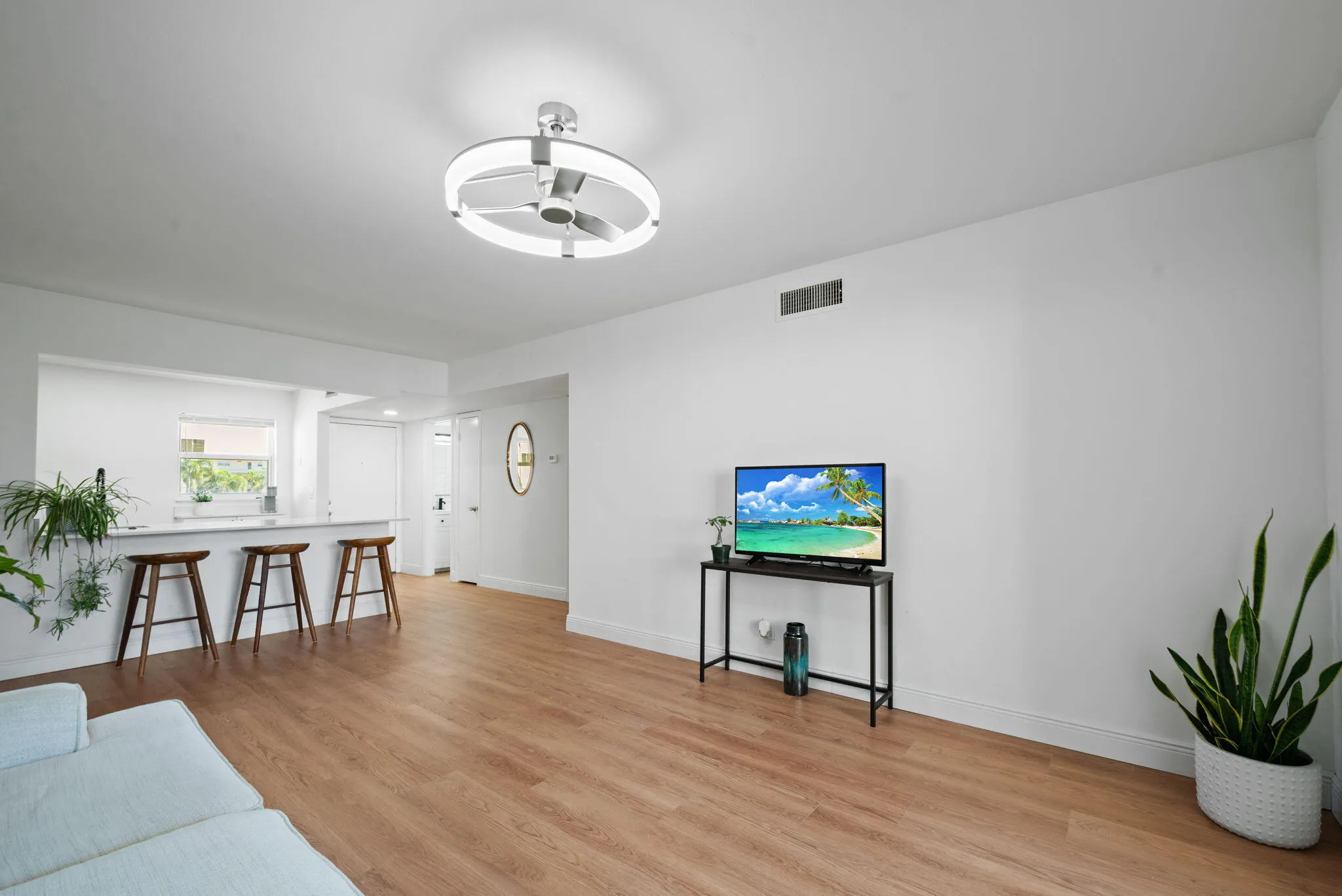 12-web-or-mls-230-ne-26th-ave-216