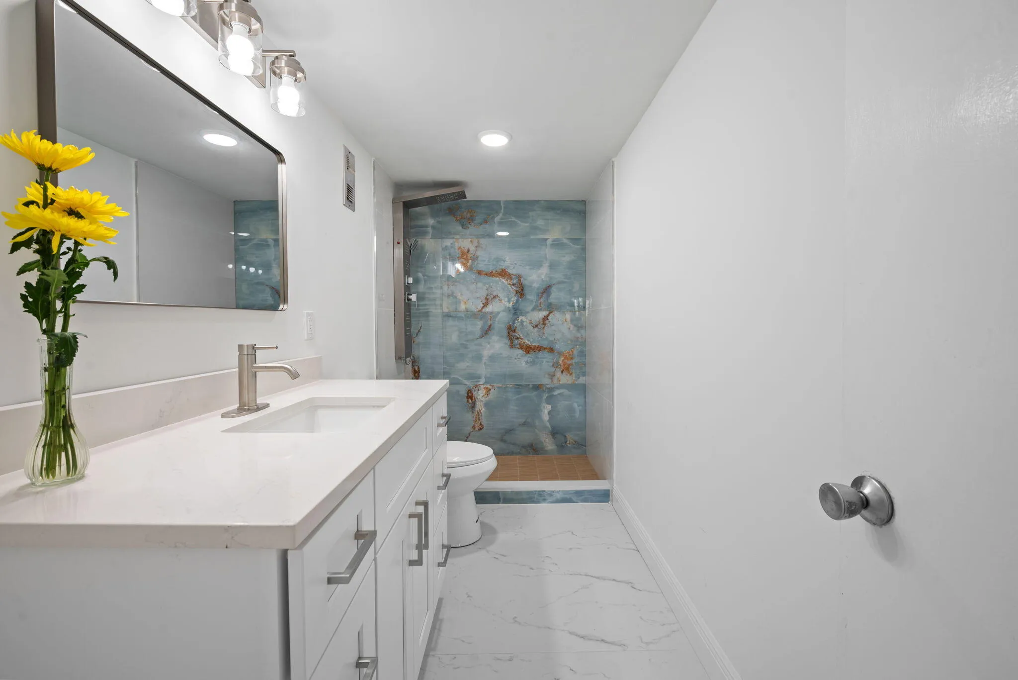3-web-or-mls-230-ne-26th-ave-216