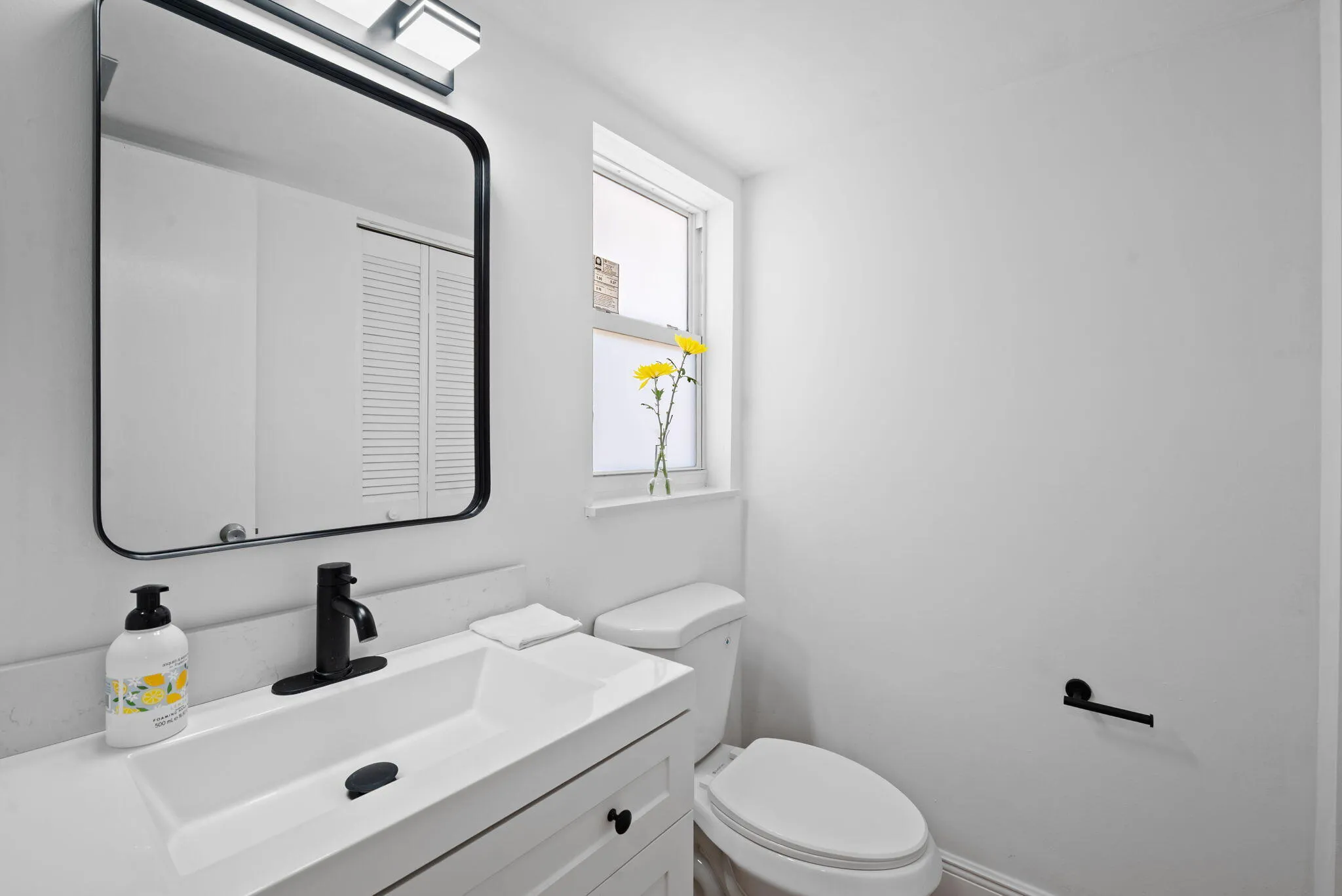 16-web-or-mls-230-ne-26th-ave-216