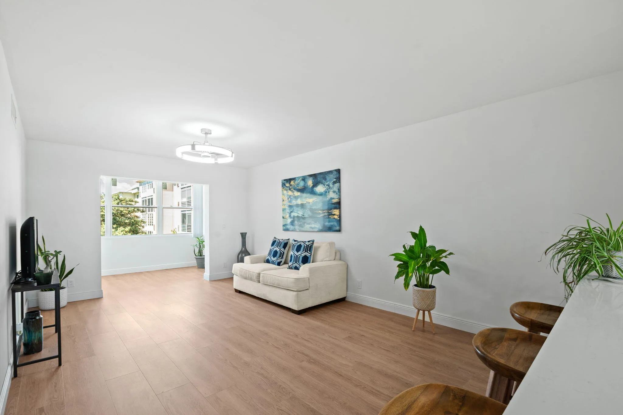 9-web-or-mls-230-ne-26th-ave-216