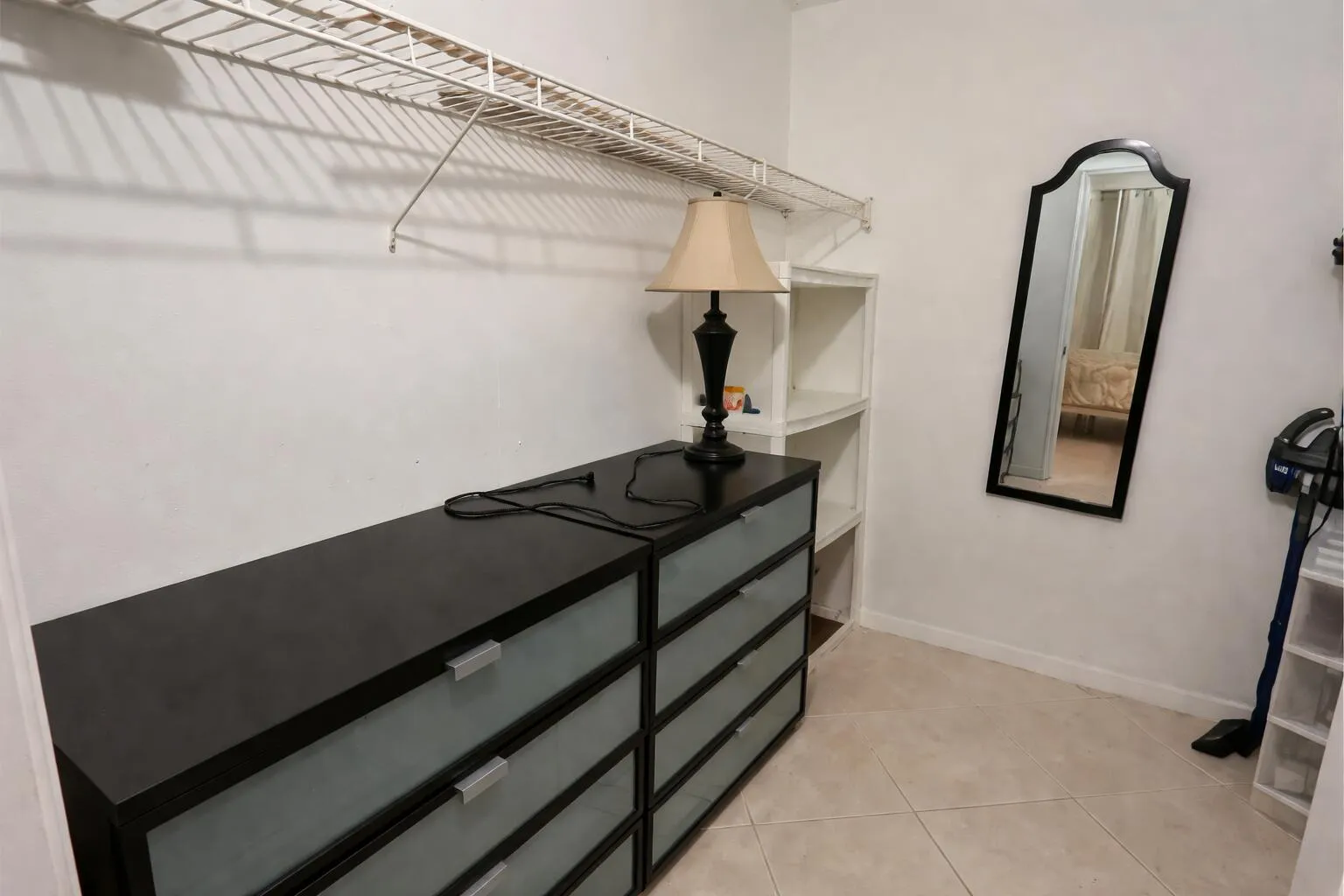 Closet1