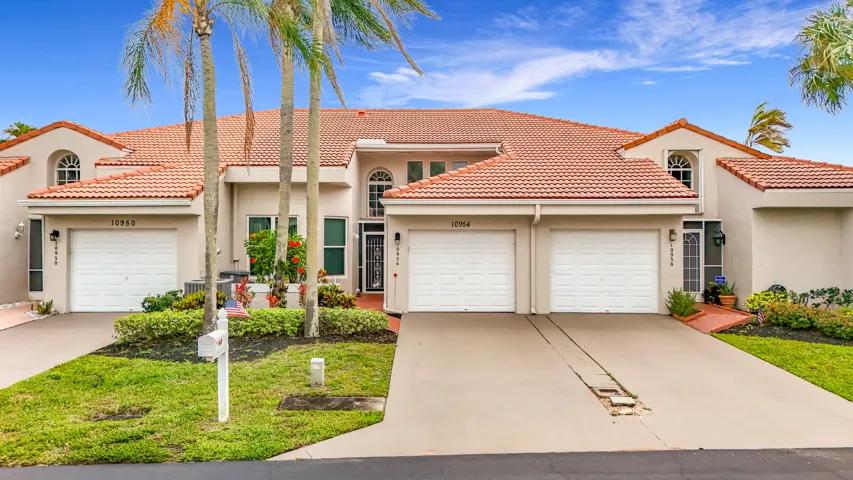 10954 Lakemore Lane-9