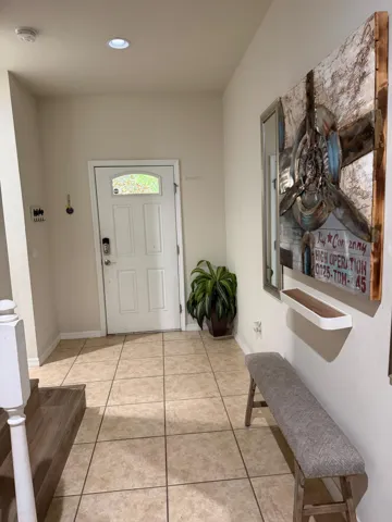 9029 foyer