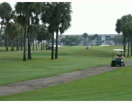 GOLF COURSE