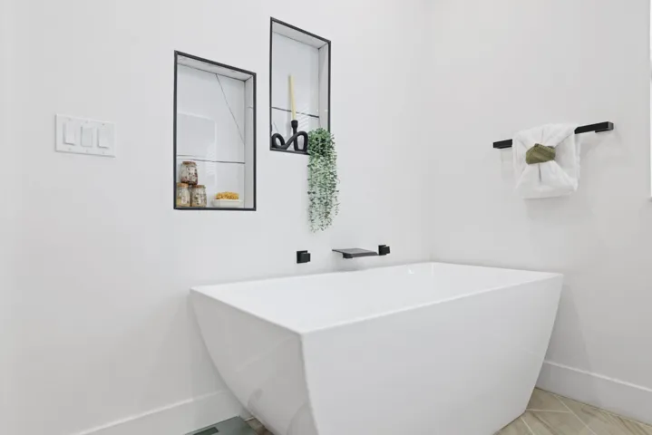 706 Sunset Road - 52.jpg-SMALL