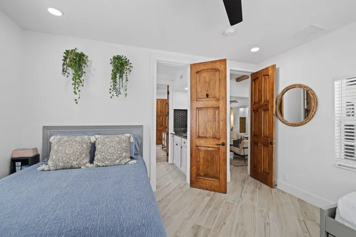706 Sunset Road - 60.jpg-SMALL
