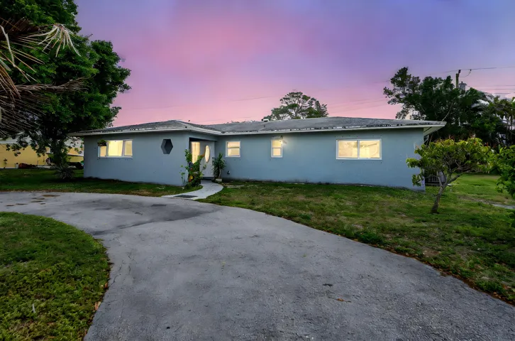 1-web-or-mls-13-w-palmetto-rd