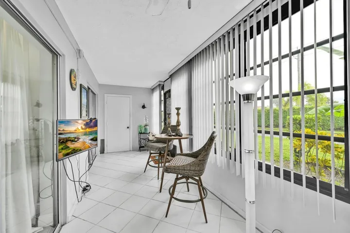eclosed patio
