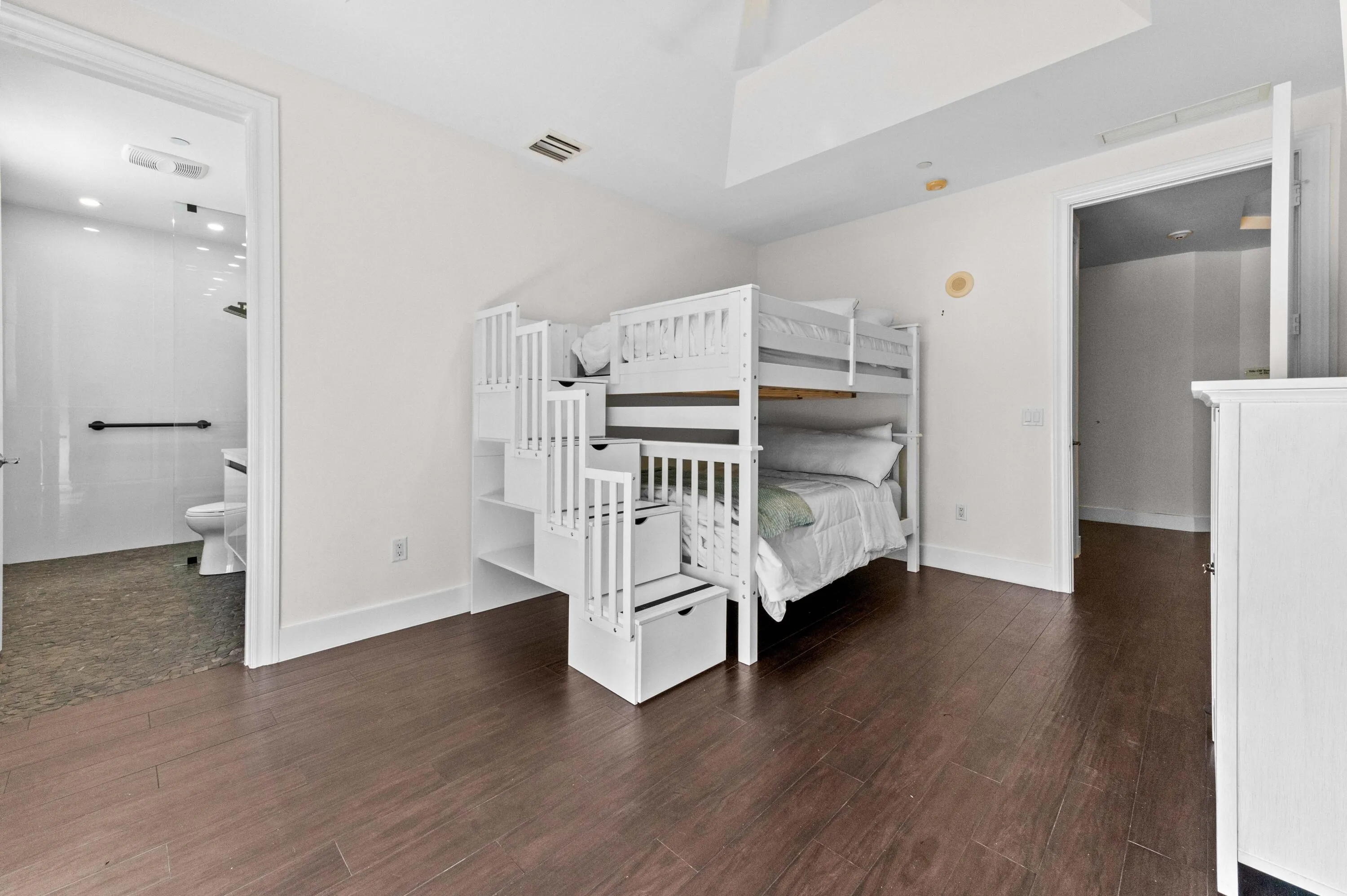 03 Bedroom 02