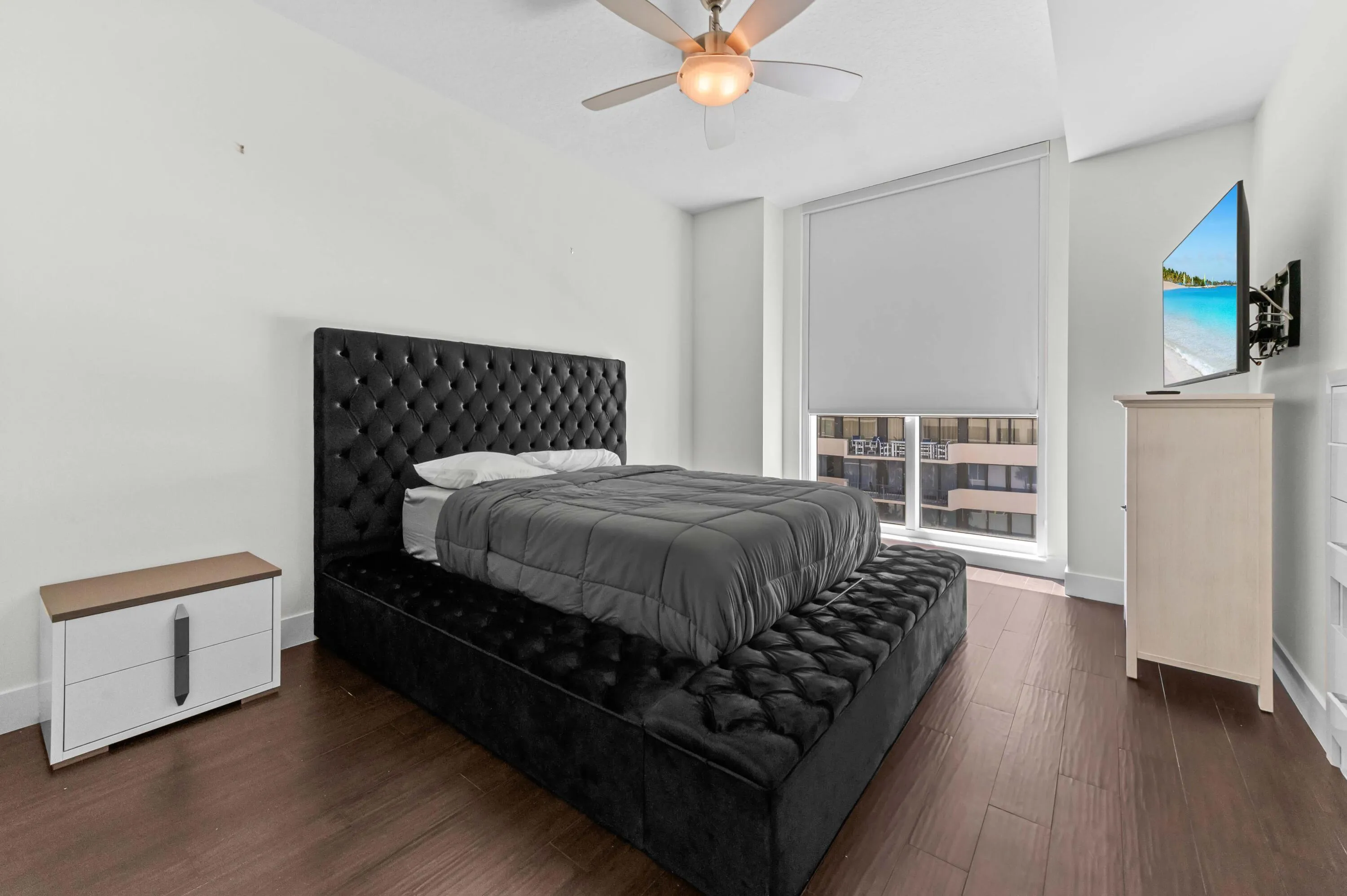 08 Bedroom 02