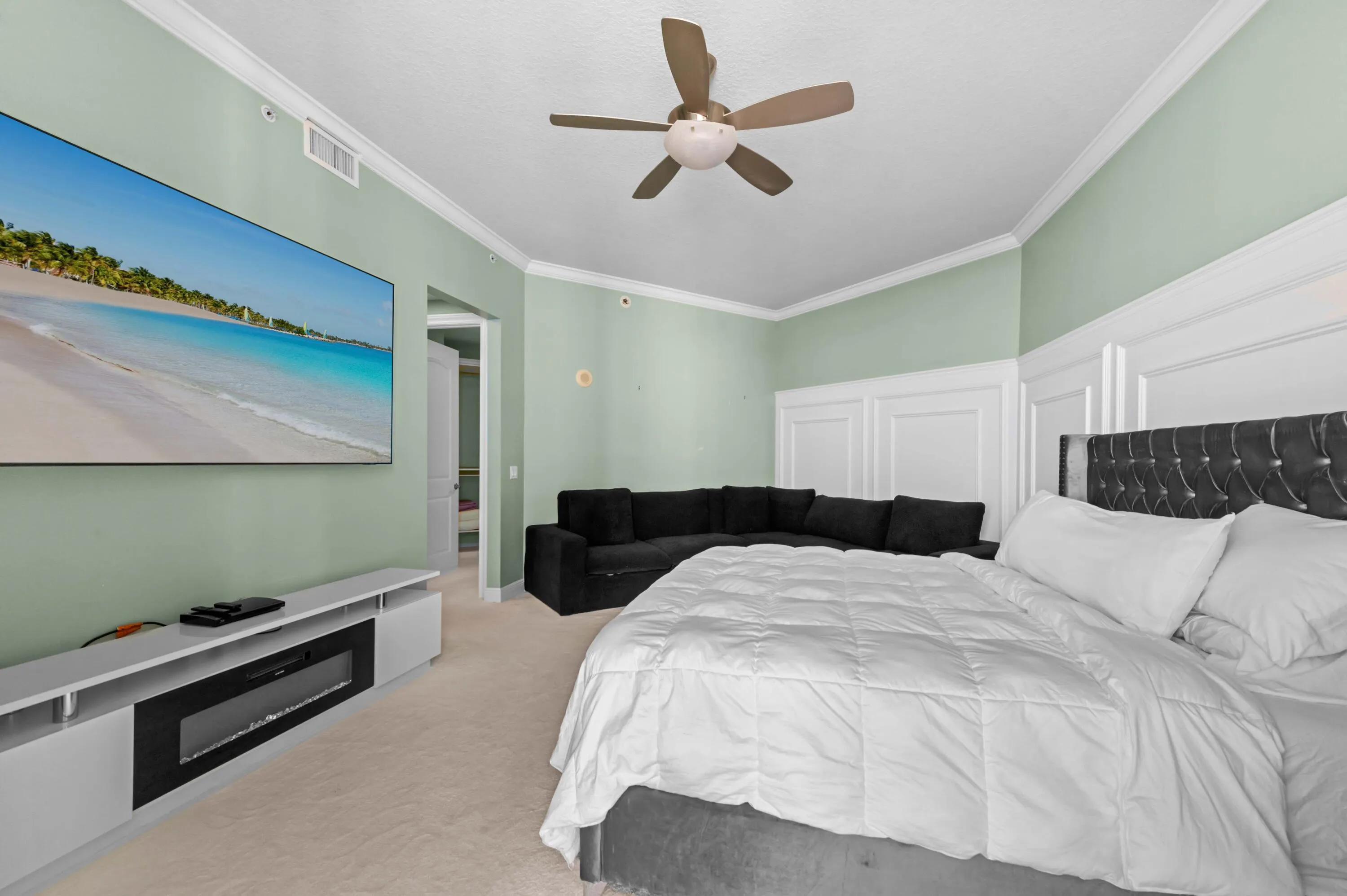 18 Bedroom 03