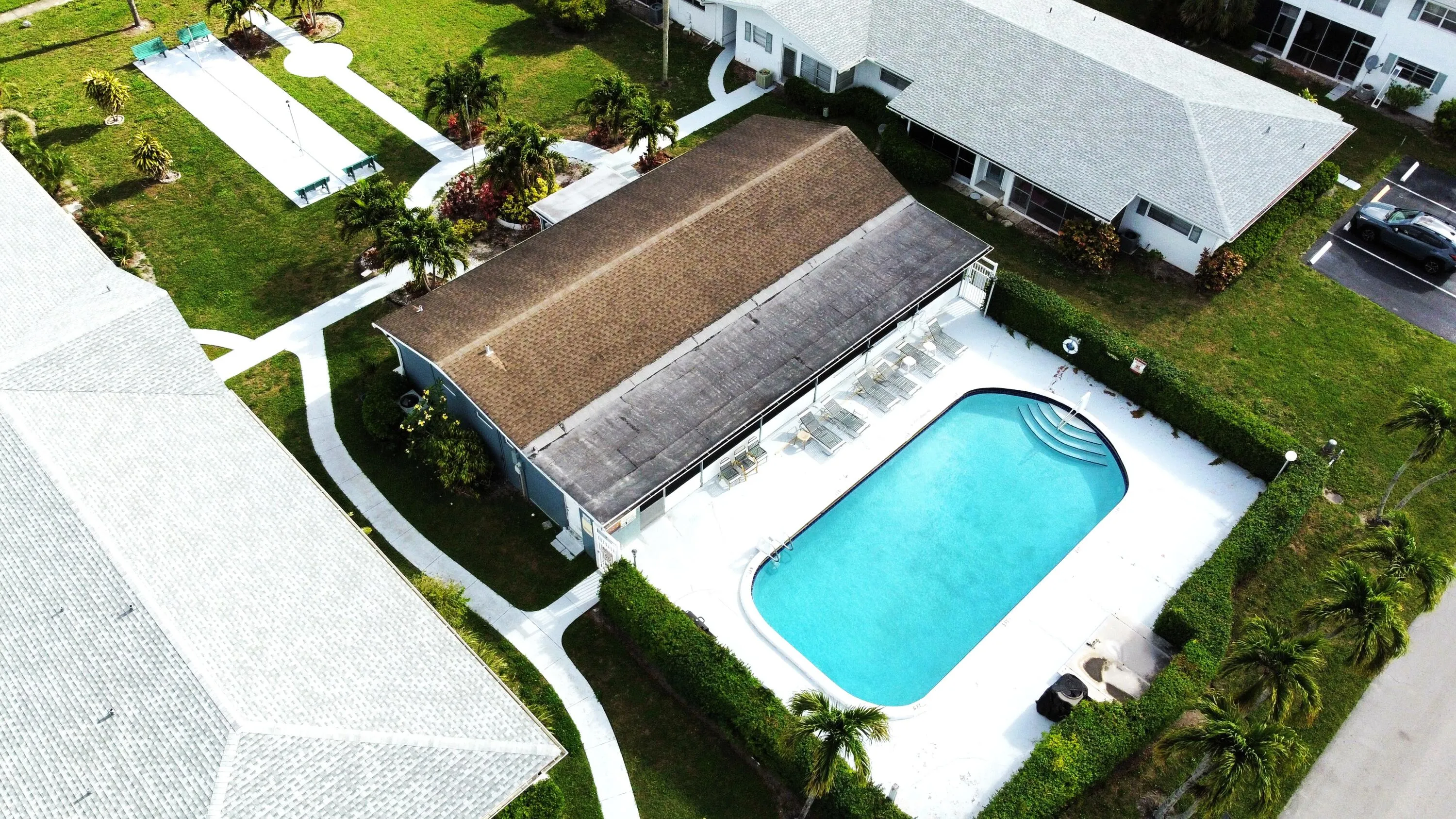 POOL AND CLUBHOUSE