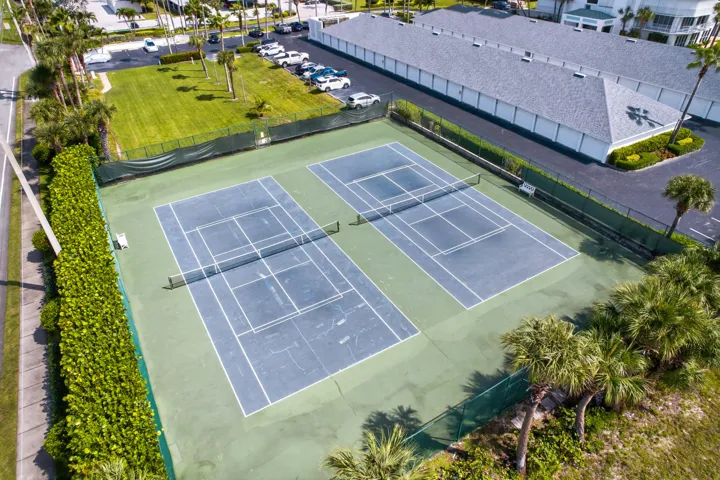 Tennis