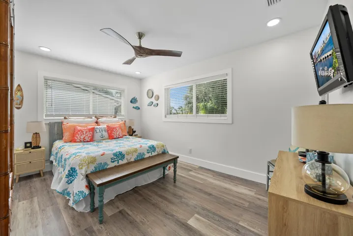 517 Gulf Road-1