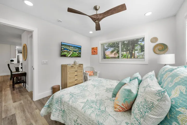 517 Gulf Road-4